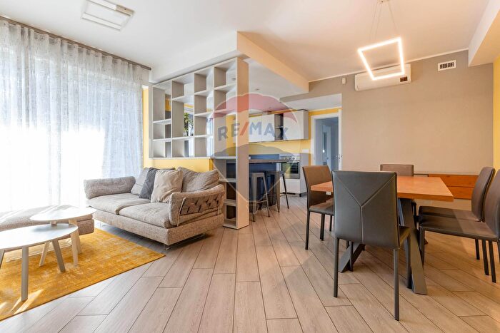 Appartamento trilocale in vendita in Via Gravina, Busto Arsizio