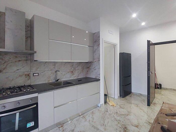 Appartamento bilocale in affitto in Viale Vesuvio, Centro, Volla