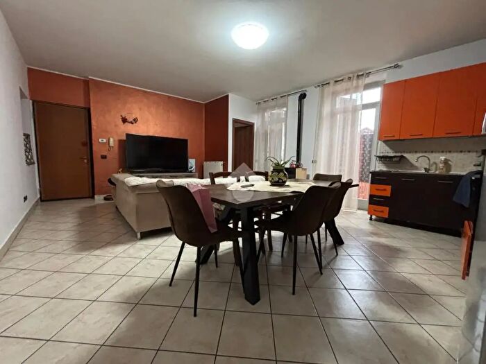 Appartamento trilocale in vendita in Via Antonio Gramsci, Castelletto Sopra Ticino