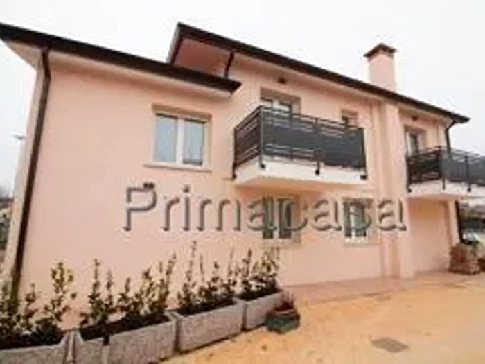 Casa con 7 locali in vendita in Trichet d, San Dona Di Piave