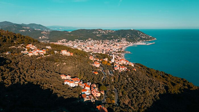 Appartamento bilocale in vendita in Strada della Colla, Andora