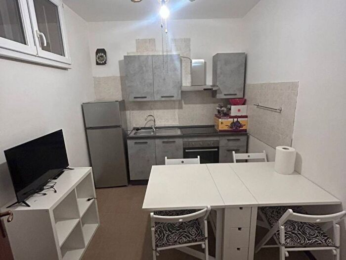 Appartamento trilocale in affitto in Via Monte San Gabriele, Cittadella Villaggio Dalmazia, Novara