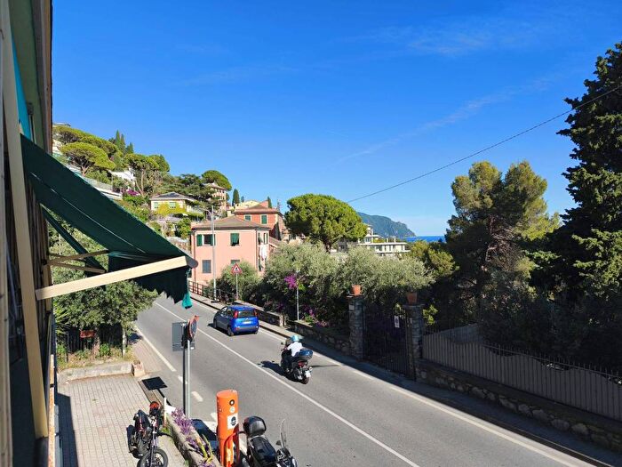 Appartamento bilocale in affitto in Viale Colle Fiorito, Centro, Pieve Ligure