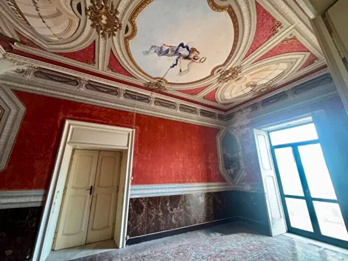 Appartamento con 6 locali in vendita in Amalfi