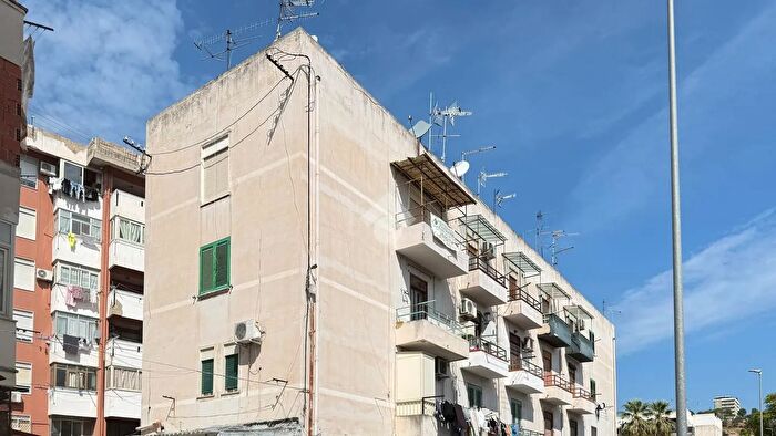 Appartamento bilocale in vendita in Viale Aranci, Messina