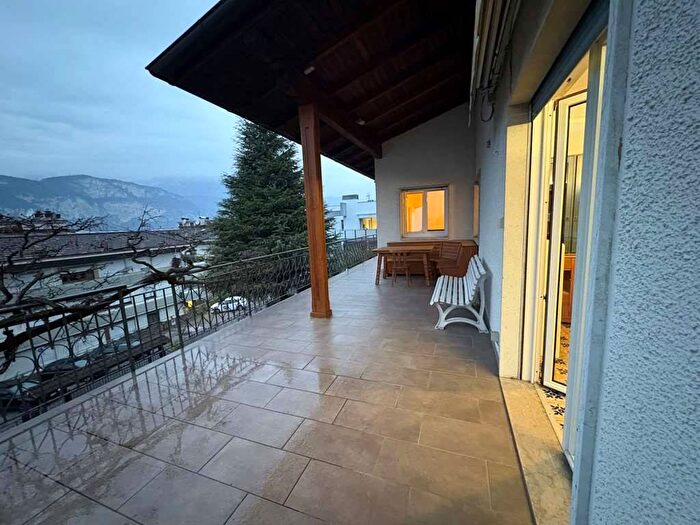 Appartamento con 5 locali in affitto in Muralta Martignano, Trento