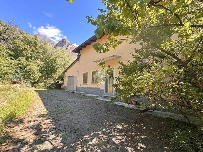 Casa quadrilocale in vendita in Via Gran Porta, Bussoleno