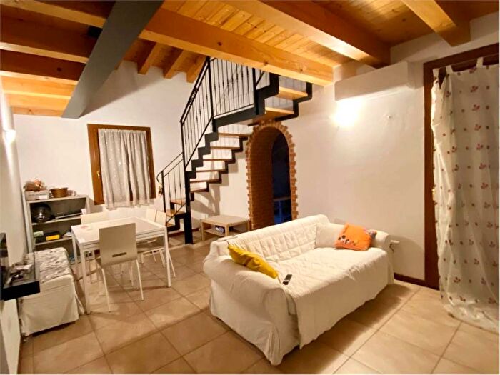 Appartamento quadrilocale in affitto in via costigiola, Centro, Monteviale