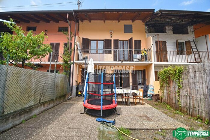 Case in Vendita e in Affitto - 2