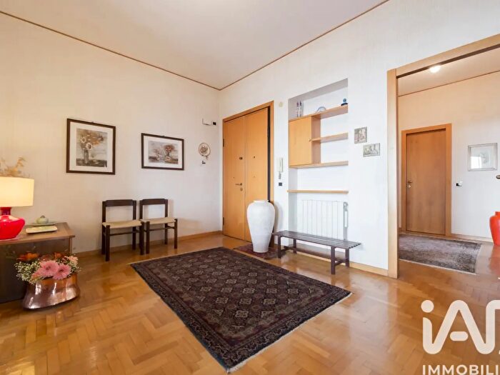 Appartamento con 6 locali in vendita in Via Villini Ambrogio Negrone, Genova