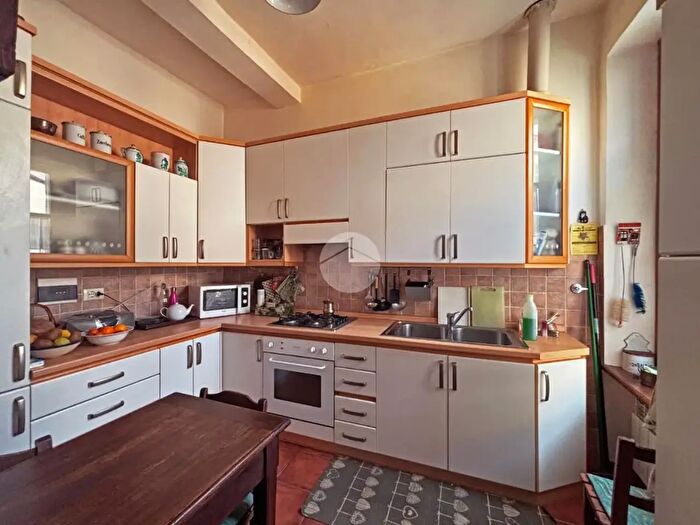 Appartamento con 5 locali in vendita in Vicolo Carceri, Pinerolo