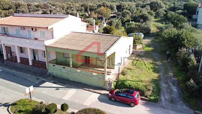 Casa con 5 locali in vendita in SantAnna Arresi