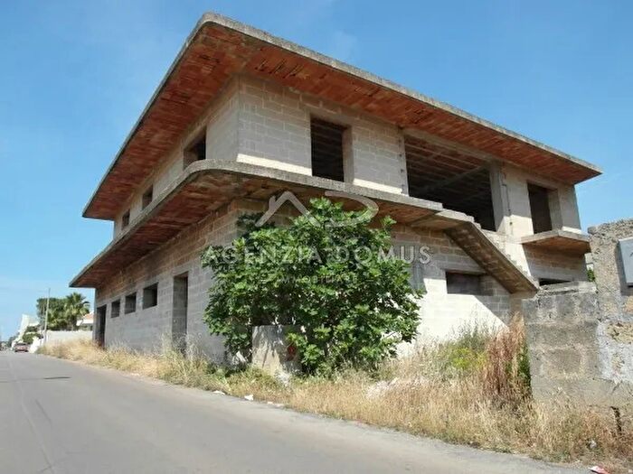 Casa bilocale in vendita in Via Europa, Racale