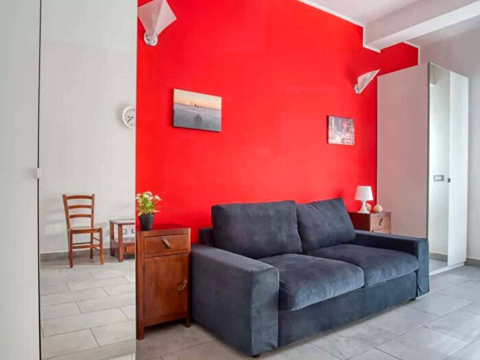 Appartamento quadrilocale in affitto in Via Arbe, Maggiolina, Milano