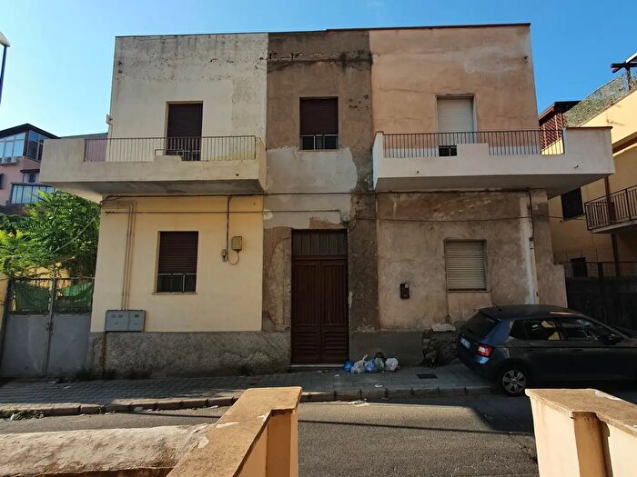 Appartamento bilocale in vendita in Via SantAnna II Tronco, Reggio Calabria