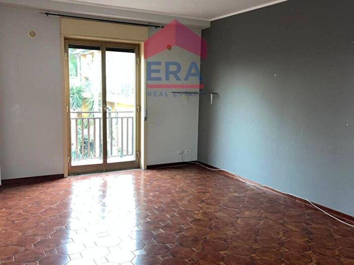Appartamento trilocale in affitto in Via SEligio, Trecastagni