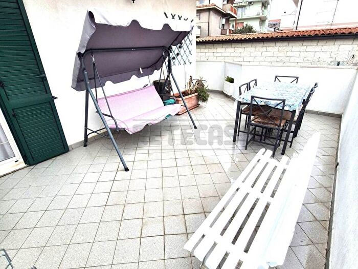 Appartamento trilocale in affitto in via Tronto, Tiburtina, Pescara