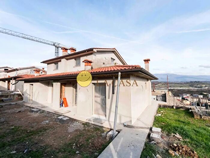 Casa con 5 locali in vendita in Figline e Incisa Valdarno