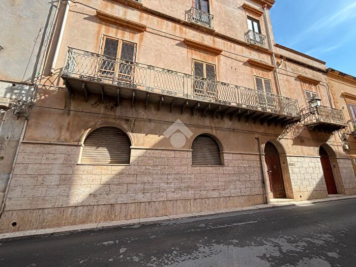 Appartamento trilocale in vendita in Via Dott Salvatore Angileri, Marsala