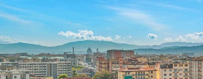 Appartamento con 5 locali in vendita in Firenze