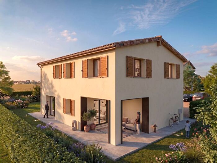 Casa con 5 locali in vendita in Via Roma, Montano, Montano Lucino