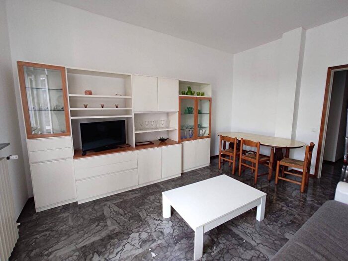 Appartamento trilocale in affitto in Via Borgo Santa Caterina, Corridoni, Bergamo