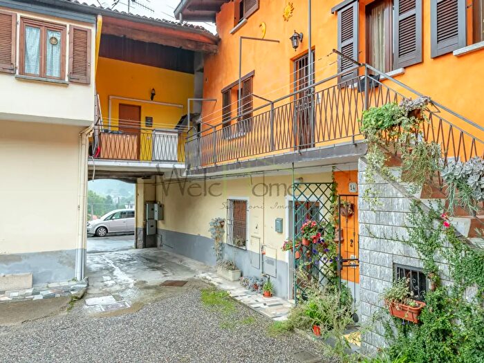 Appartamento bilocale in vendita in Via Roma, Tavernerio