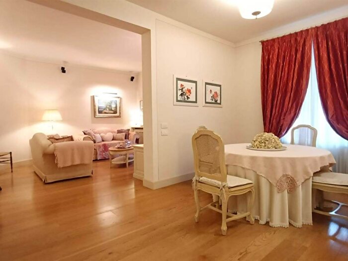 Appartamento con 6 locali in affitto in Capostrada, Pistoia