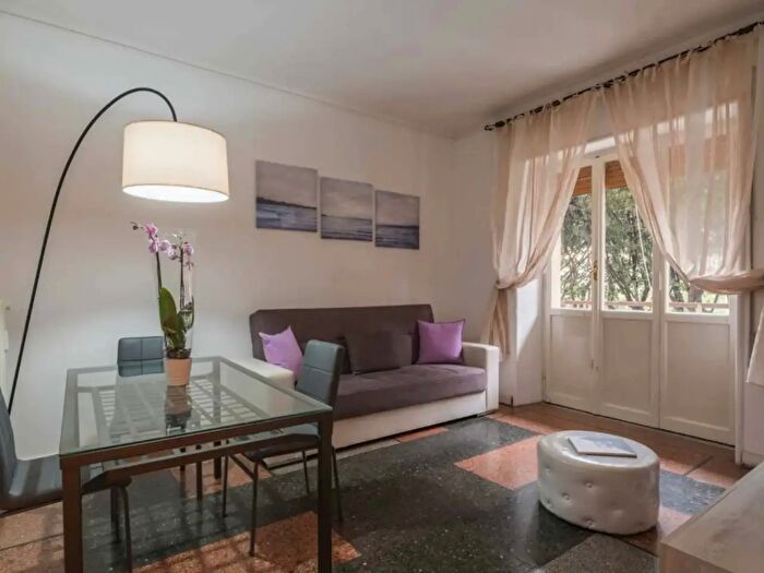 Appartamento monolocale in affitto in Via Giunio Bazzoni, Roma