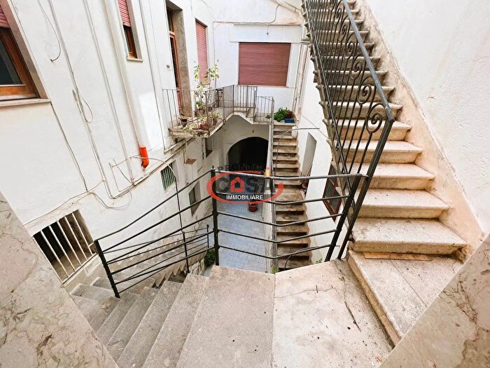 Appartamento con 9 locali in vendita in Marsala