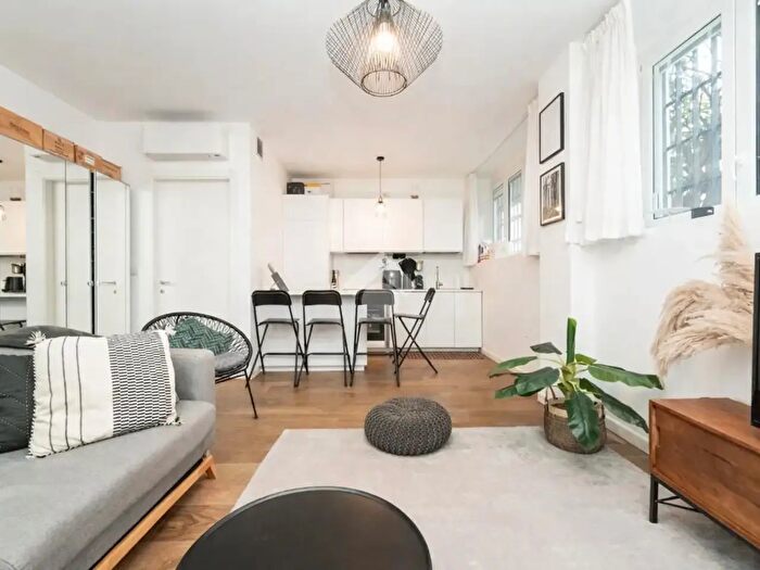 Appartamento bilocale in vendita in Via Gubbio, Milano