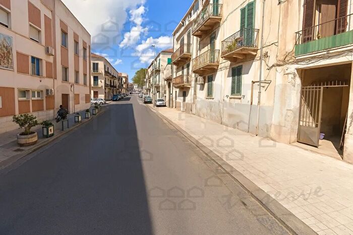 Appartamento bilocale in vendita in Via Salandra Is, Messina