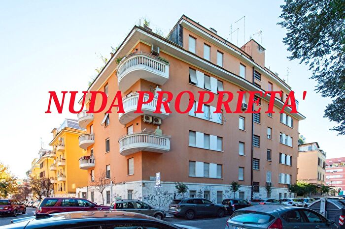 Appartamento bilocale in vendita in Via Giacomo Barzellotti, Roma