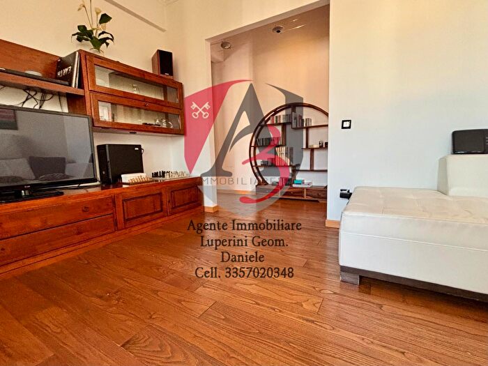 Appartamento con 5 locali in vendita in Pisa