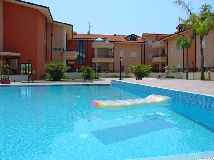 Appartamento trilocale in vendita in Riviera Prangi Deviazione, Pizzo