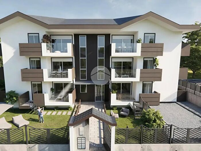 Appartamento trilocale in vendita in Via Monte Rosa, Mesero