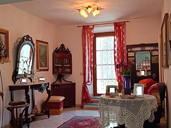 Casa trilocale in affitto in San Giuliano Terme