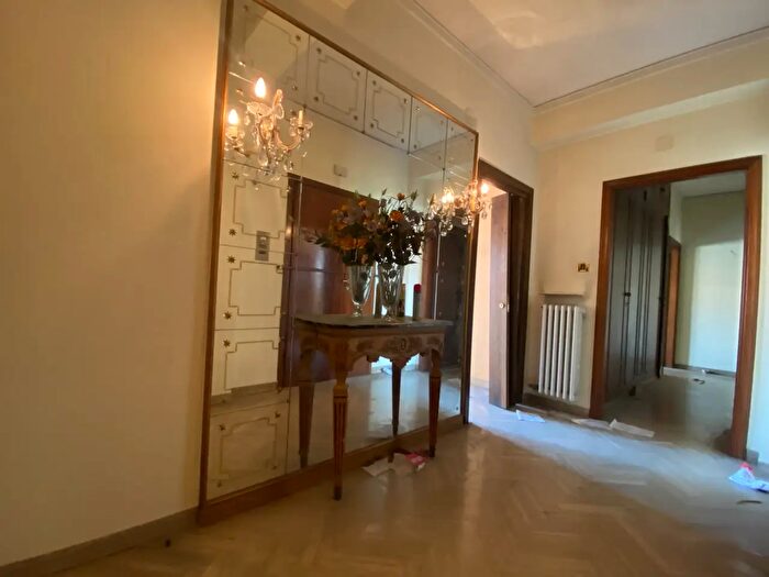 Appartamento quadrilocale in vendita in Via Nuova Calore, Benevento