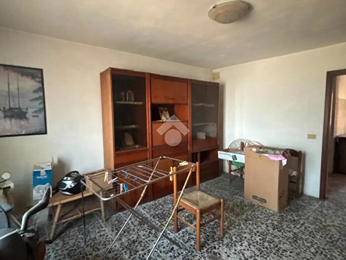Casa con 5 locali in vendita in Via Dante, Loreggia
