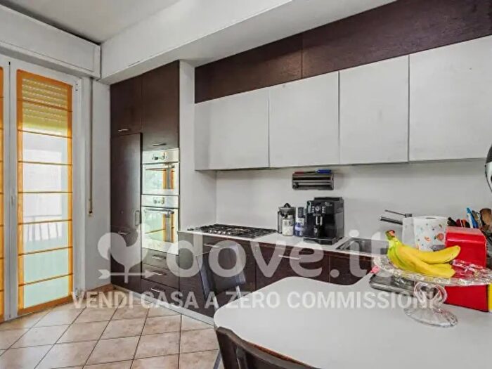 Appartamento trilocale in vendita in Via Giulio Pastore, Giussano