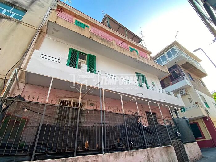 Appartamento quadrilocale in vendita in Salita Villa Contino, Messina