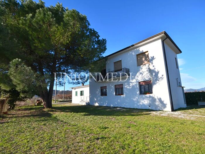 Casa con 8 locali in vendita in Via dei Mille, Santo Stefano Di Magra