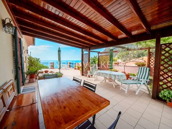 Appartamento con 5 locali in vendita in Via Fegina, Monterosso Al Mare
