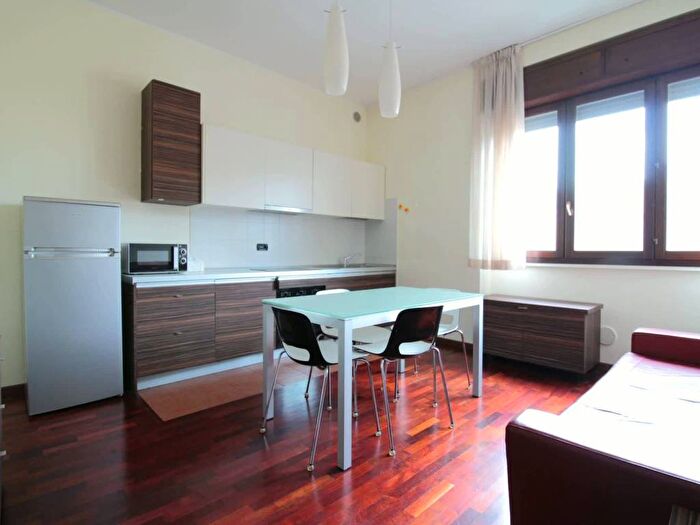 Appartamento bilocale in affitto in Via Gargano, Corvetto, Milano