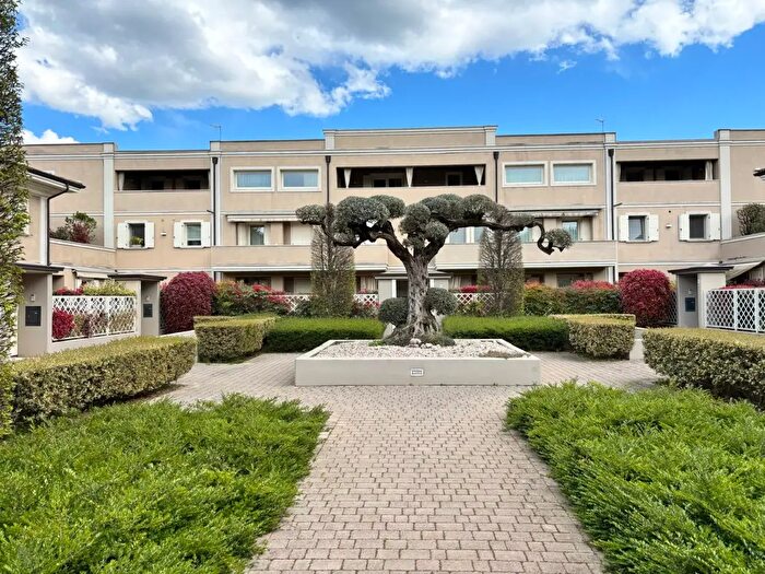 Appartamento quadrilocale in vendita in Rezzato