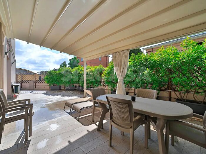 Appartamento trilocale in vendita in Via Roma, Carugate