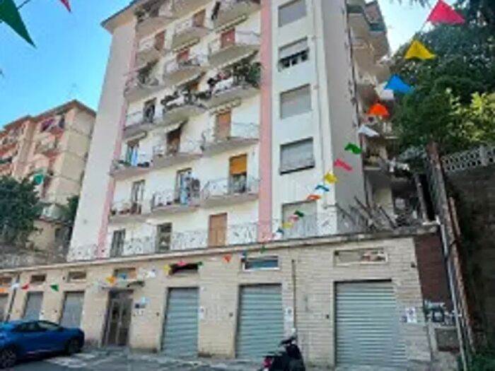 Appartamento quadrilocale in vendita in Via Zagora, La Spezia