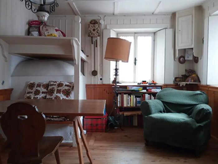 Casa con 7 locali in vendita in Via Olivo Sala, Borca Di Cadore