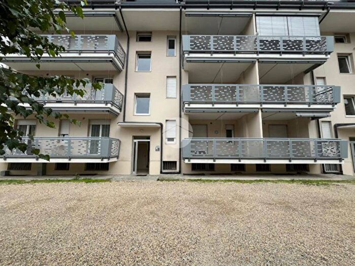 Appartamento bilocale in affitto in Via Giovanni Giolitti, Centro, Barge