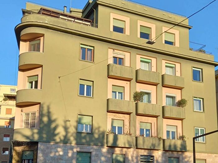 Appartamento trilocale in affitto in Lungotevere Flaminio, Flaminio, Roma
